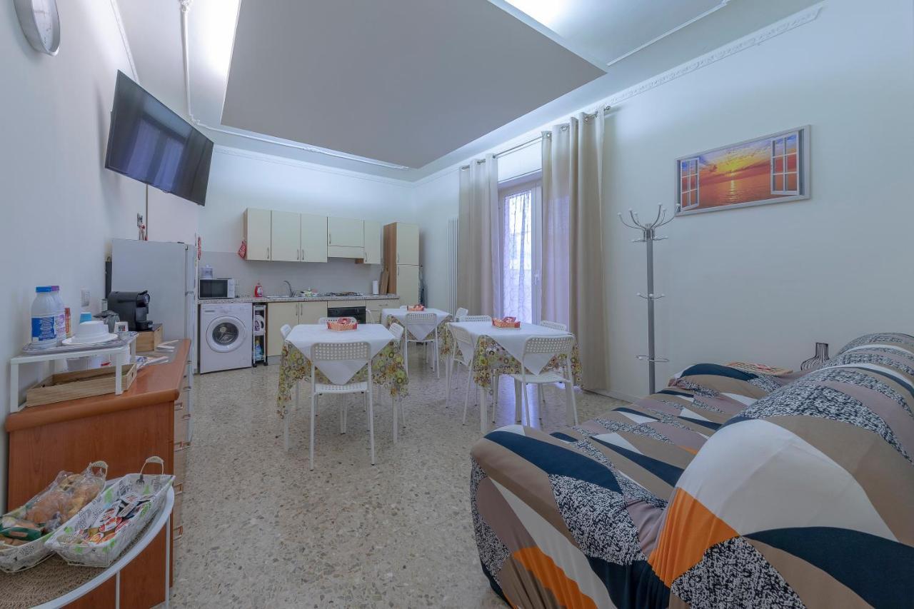 Affittacamere Ss. Smile Loreto Exterior foto